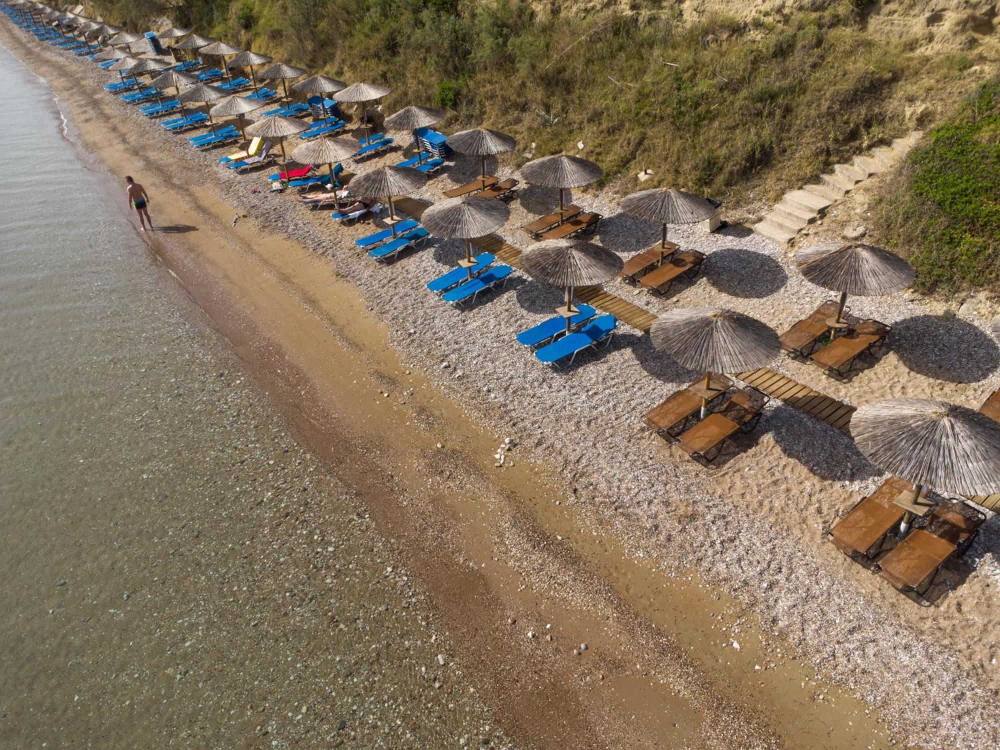 Niforeika Beach Hotel Exterior photo