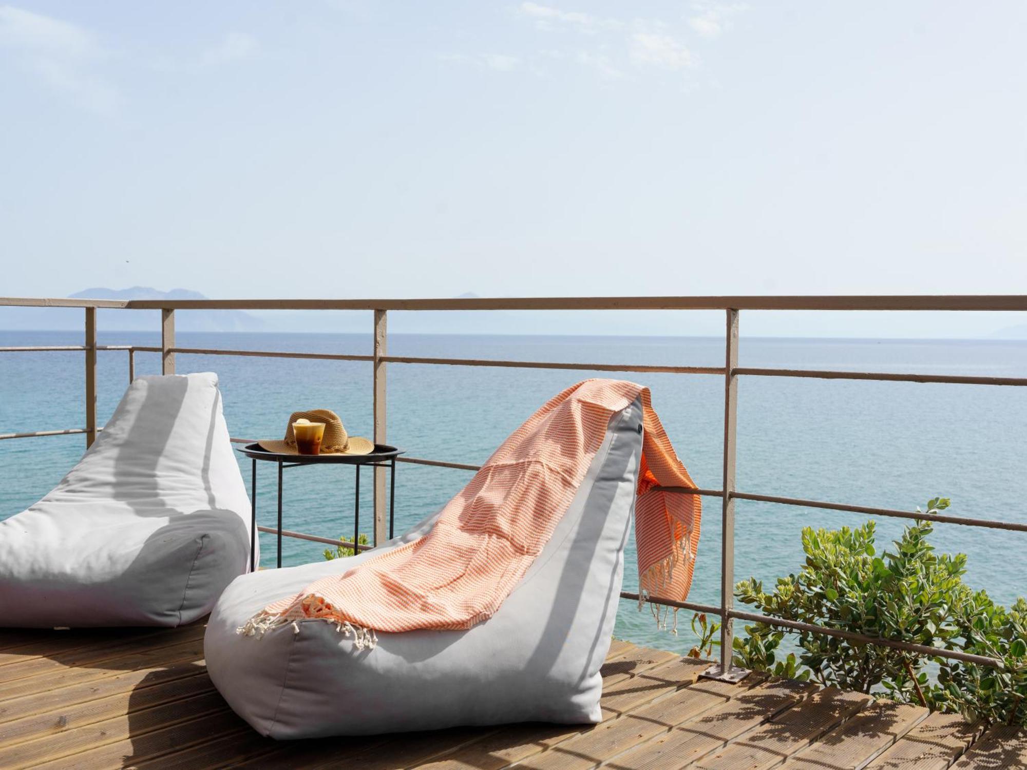 Niforeika Beach Hotel Exterior photo